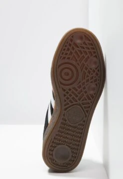 Adidas Originals Handball Spezial Unisex - Sneakers Laag - Cblack/Ftwwht/Gum5 10 Adidas Originals Handball Spezial Unisex - Sneakers Laag - Cblack/Ftwwht/Gum5 -Herenmode 036d551b52c440c6a2f34e9e2317cef0