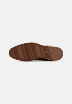 Pier One Sportieve Veterschoenen - Cognac 10 Pier One Sportieve Veterschoenen - Cognac -Herenmode 08bfcf30997844db8f3d98ad5974dc06