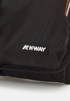 K-Way Reville Unisex - Reistas - Black Pure 13 K-Way Reville Unisex - Reistas - Black Pure -Herenmode 0a3288fa85bc4bbab778997c2192f2f3