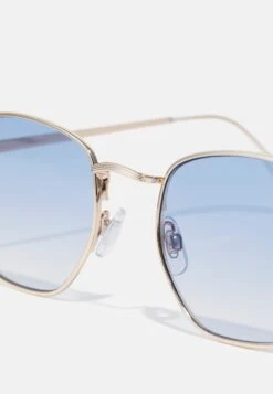Pier One Unisex - Zonnebril - Light Blue 7 Pier One Unisex - Zonnebril - Light Blue -Herenmode 0cc7c833d02d49929210f35ae3c94d09