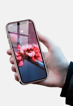 Crystal Clear For Iphone 14 - Telefoonhoesje - Pink