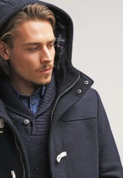 Pier One Halflange Jas - Navy 10 Pier One Halflange Jas - Navy -Herenmode 39fc34304bfd4cb98c88dbc8fb72bf47