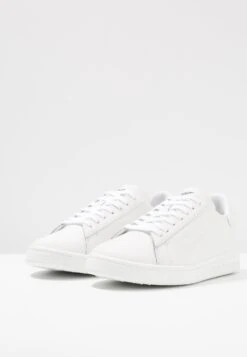 EA7 Emporio Armani Classic Unisex - Sneakers Laag - White 8 EA7 Emporio Armani Classic Unisex - Sneakers Laag - White -Herenmode 3d210cbedc7248f2b3c05533a32b330f