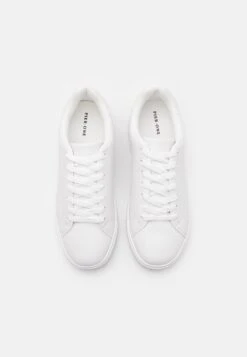 Pier One Unisex - Sneakers Laag - White -Herenmode 415a1a6b095d47bbbe2e0e988b994530