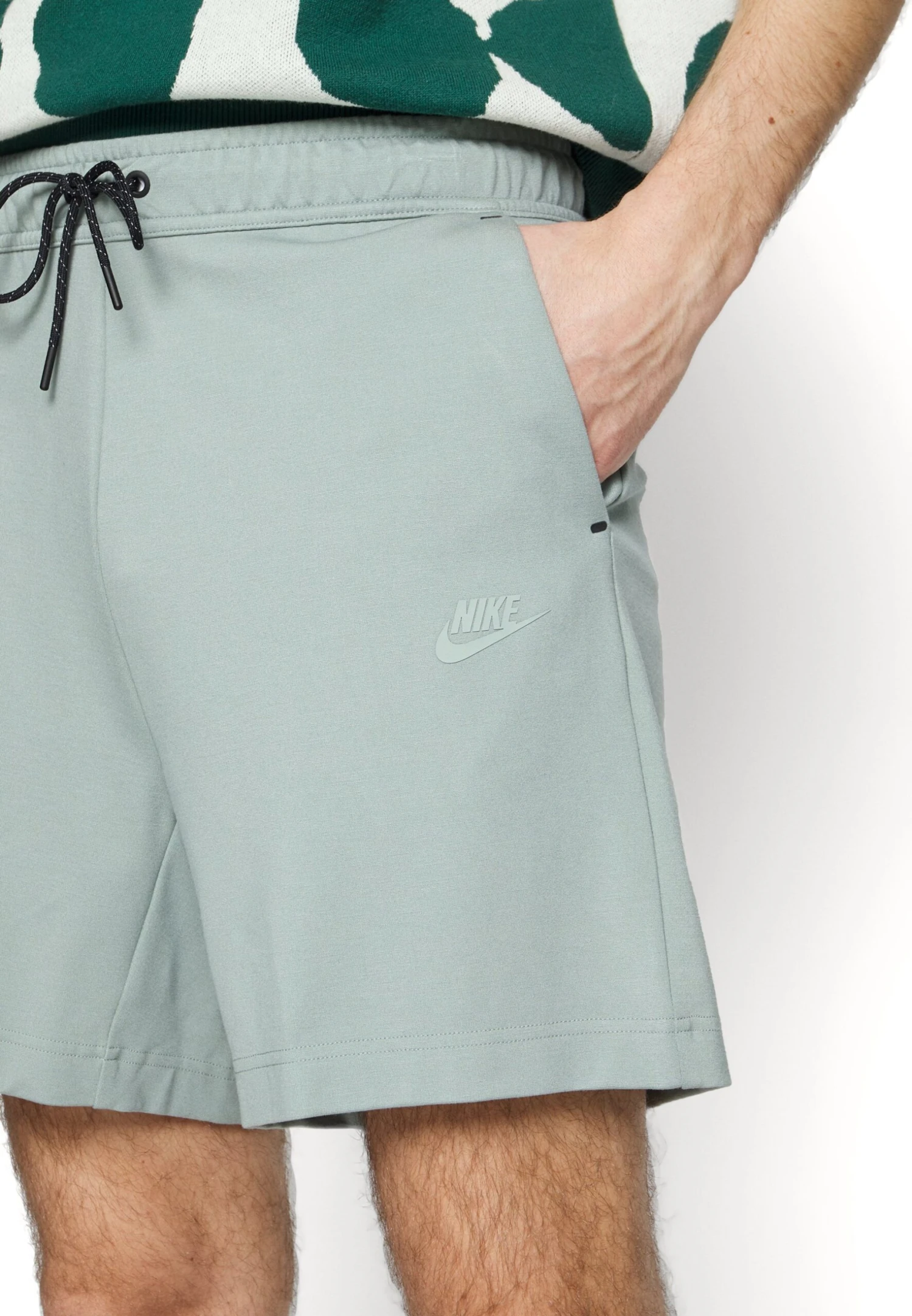 Nike Sportswear M Nk Tech Lghtwht - Shorts - Mica Green 7 Nike Sportswear M Nk Tech Lghtwht - Shorts - Mica Green - Afbeelding 7