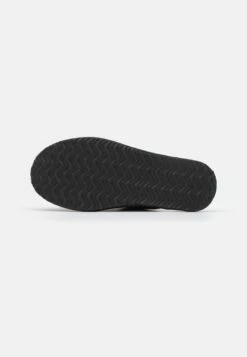 Jack & Jones Jfwevans Slipper - Pantoffels - Anthracite -Herenmode 43e08ff215b84002a09a95f025c8f191