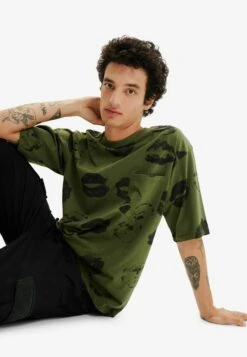 Desigual Lips - T-Shirt Print - Green -Herenmode 56b34605b5b64d468e872e6c5255db7e