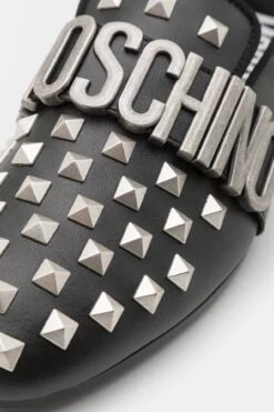 MOSCHINO Maxilettering - Instappers - Black/Silver 15 MOSCHINO Maxilettering - Instappers - Black/Silver -Herenmode 5d74e45daa0149caa9277ad212fd22c6