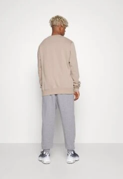 Jordan Pant - Trainingsbroek - Carbon Heather/Black/White -Herenmode 5eaa4f518f524d76931ae6b8662d177c