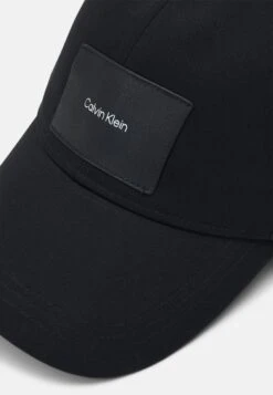 Calvin Klein Ck Patch Bb- Pet - Black -Herenmode 6766abba942f4e648f917c098c7e08a6