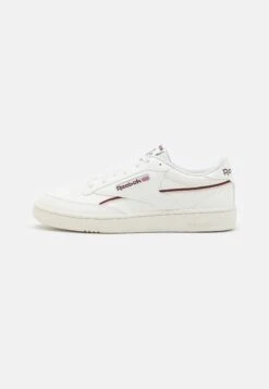 Reebok Classic Club C 85 Vegan Unisex - Sneakers Laag - Chalk/Classic Maroon /Stucco