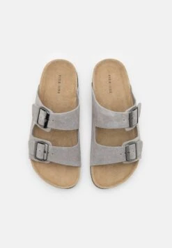 Pier One Leather Unisex - Pantoffels - Grey -Herenmode 6e172422b00e484a8ac21c5f565af9d6