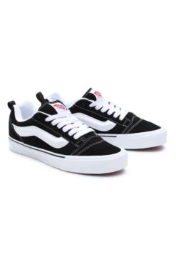 Vans Knu Skool Unisex - Skateschoenen - Black True White -Herenmode 737ad719cae247bea03217edab613e34