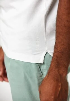 Profuomo Short Sleeve - Poloshirt - White -Herenmode 7ce926888fbe4324b064a1dd1e3ba36d