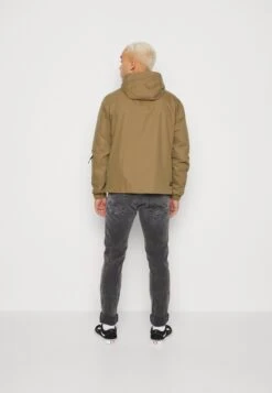 Replay Jacket - Lichte Jas - Khaki -Herenmode 7f42e39d93794ebc8f1293f8dd1bd9f6