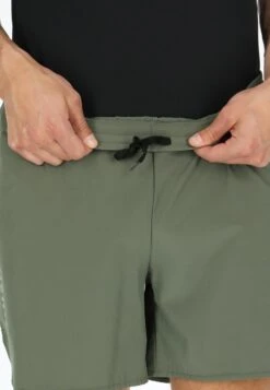 Training Shorts - Korte Broeken - Olive -Herenmode 8352b46f776943bd9107052bdd9f4046