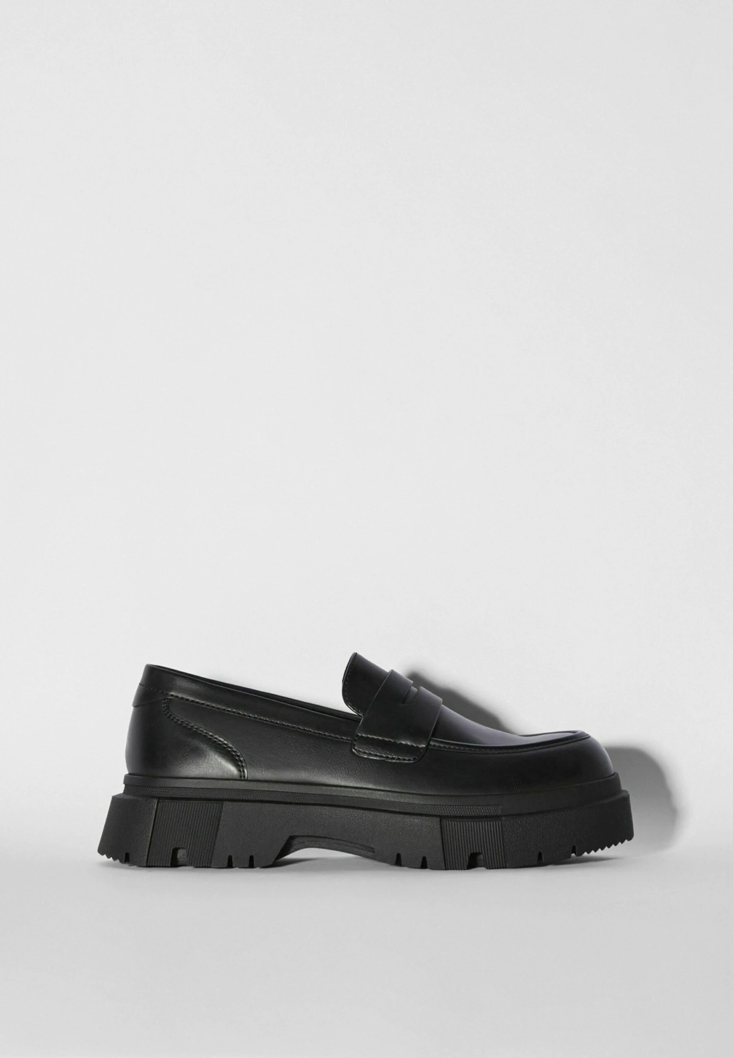 BERSHKA With Track Soles- Instappers - Black 6 BERSHKA With Track Soles- Instappers - Black - Afbeelding 6