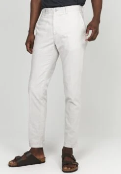 Matinique Maliam - Chino - Lunar Rock