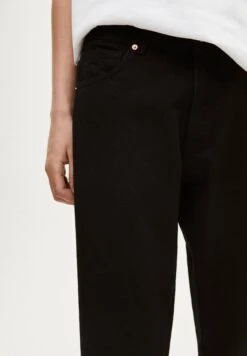 PULL & BEAR Basic Standard- Straight Leg Jeans - Black -Herenmode ac9fc11236294f8fad973ceed9cc9f70