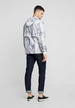 Mister Tee- Windjack - Grey -Herenmode bbadccdd3f2e4fa1b16052ea1e14c17d