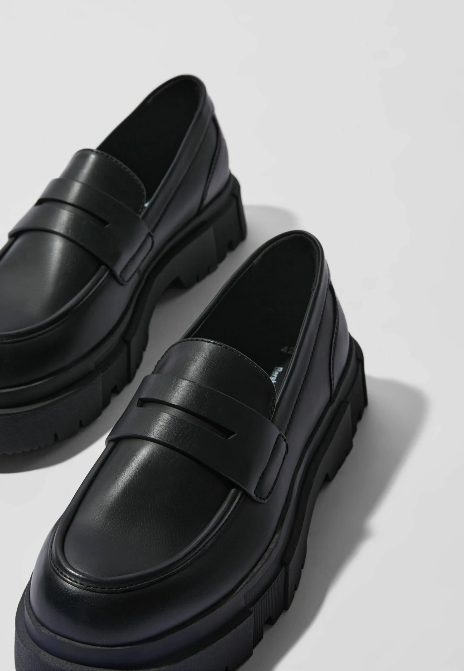 BERSHKA With Track Soles- Instappers - Black 5 BERSHKA With Track Soles- Instappers - Black - Afbeelding 5