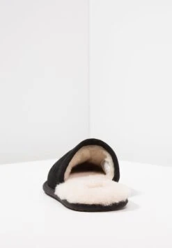 Ugg Scuff - Pantoffels - Black -Herenmode c0219143325a41e1997cb0a8e2c640a7