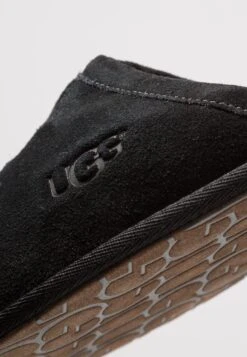 Ugg Scuff - Pantoffels - Black -Herenmode c1aa1f198bfc4614ac059d05c7e9d6e8