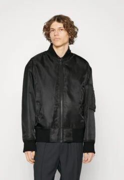 Diagonal - Bomberjacks - Black