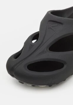 Keen Shanti - Muiltjes - Black/Dawn Blue 11 Keen Shanti - Muiltjes - Black/Dawn Blue -Herenmode c9c5cac034c24413a6633a5577229f96