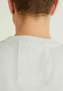 Petro - T-Shirt Basic - Light Grey -Herenmode cb2c8a643e4f40e3a6359f5f4297787c