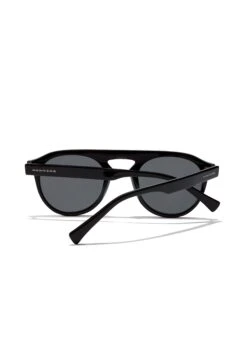 HAWKERS Blast - Zonnebril - Black 12 HAWKERS Blast - Zonnebril - Black -Herenmode cda3cb6eb7124ed1b681992725afb687