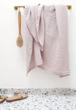 The Organic Company Wellness Fine Muslin - Overige Accessoires - Dusty Lavender -Herenmode d24b33b5acf14ccfa51c5776c8696982