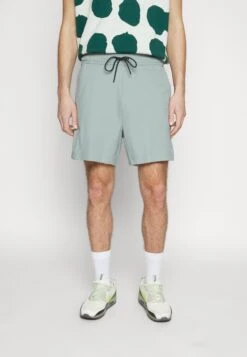 Nike Sportswear M Nk Tech Lghtwht - Shorts - Mica Green 9 Nike Sportswear M Nk Tech Lghtwht - Shorts - Mica Green -Herenmode d8ad81addbf442479513bba539c452a9