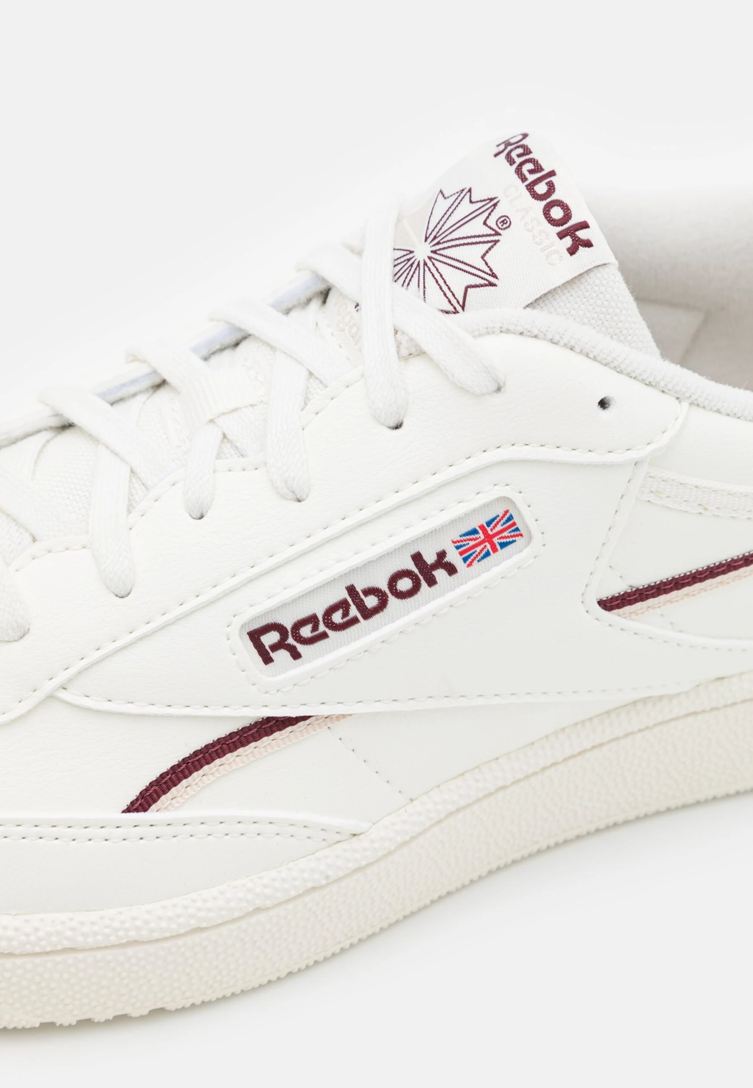Reebok Classic Club C 85 Vegan Unisex - Sneakers Laag - Chalk/Classic Maroon /Stucco 6 Reebok Classic Club C 85 Vegan Unisex - Sneakers Laag - Chalk/Classic Maroon /Stucco - Afbeelding 6