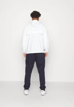 Chicago- Lichte Jas - White 7 Chicago- Lichte Jas - White -Herenmode e62b0e3f2db14c20b8b359df4a238445