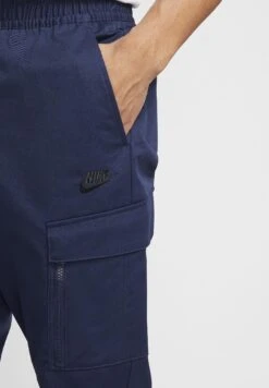 Nike Sportswear Trainingsbroek - Dark Blue 10 Nike Sportswear Trainingsbroek - Dark Blue -Herenmode e910da6741a243c094c5e6a676f66d94