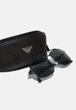 Emporio Armani Zonnebril - Black -Herenmode f3c129e481c44350a222871c585a27cd