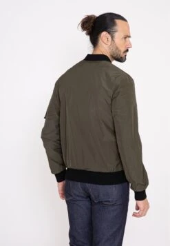 Bomberjacks - Army Green -Herenmode f6e98e9b45914bfa8ada5ba7b6eb17dc